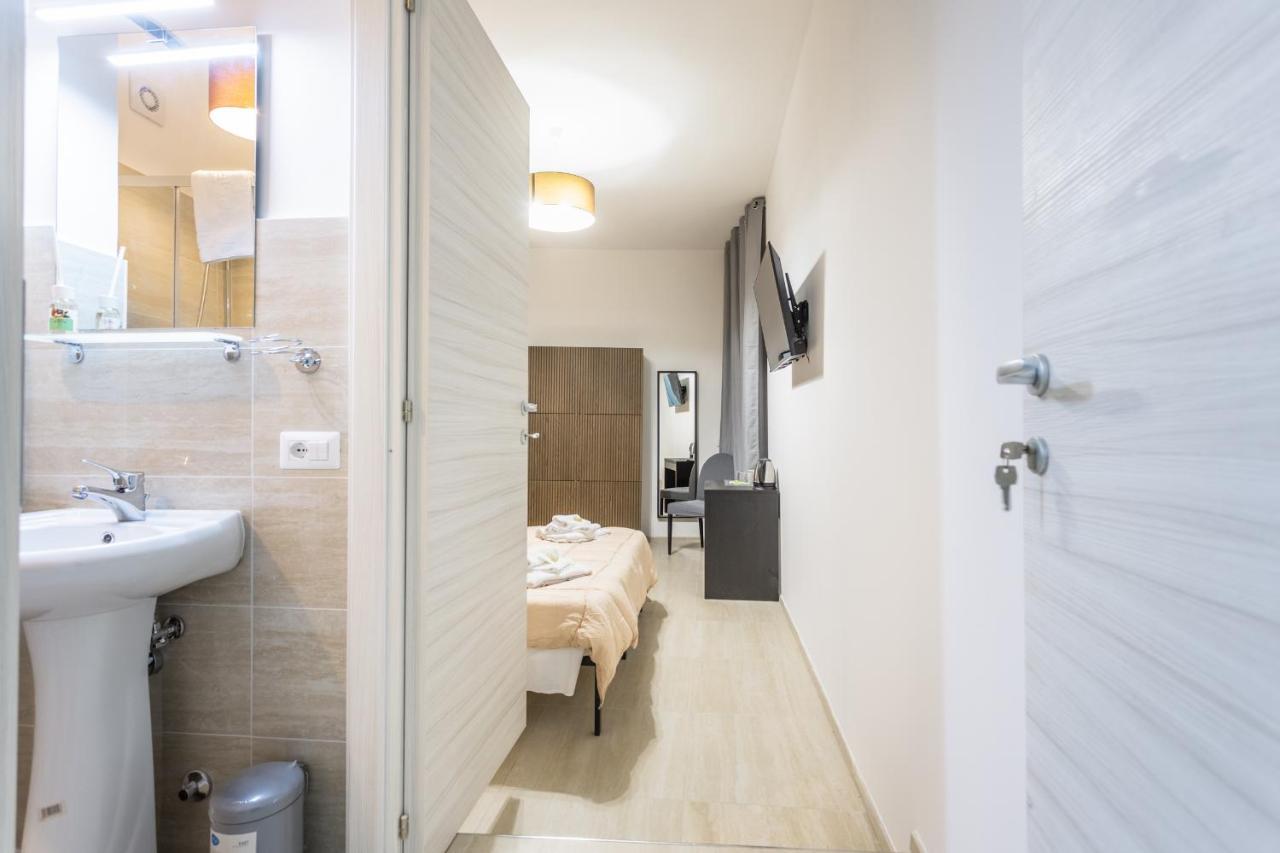 Ethnos Relais Vaticano Рим Экстерьер фото